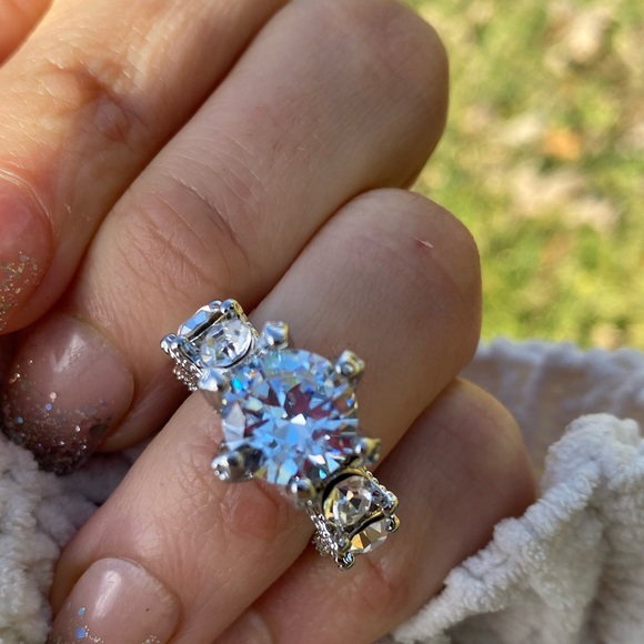 New Gorgeous Silver Ring - Picture 12 of 12